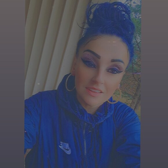 Meet your Posher, Nisa - Picture 1 of 1